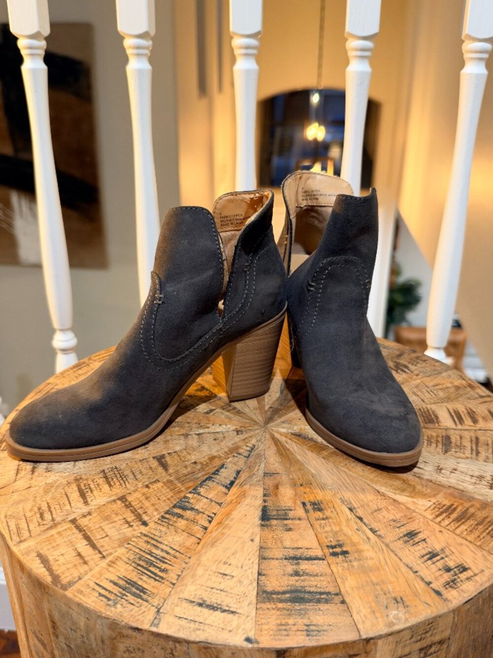 Express Gray Suede Ankle Booties Block Heel Western Style Size 6